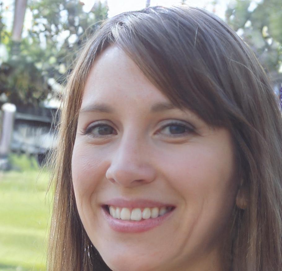 Expertin für Finanzstrategie und Marktanalyse